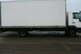 MAN LE180 BOX TRUCK