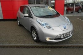 Nissan Leaf  1.0