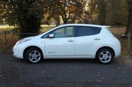 Nissan Leaf  1.0