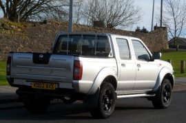 Nissan Navara Double Cab Pick Up 2.5