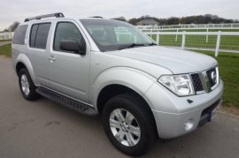 Nissan Pathfinder 2.5