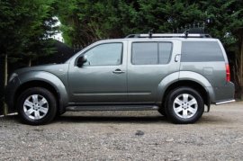 Nissan Pathfinder 2.5