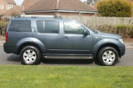 Nissan Pathfinder 2.5