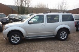 Nissan Pathfinder 2.5