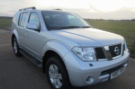 Nissan Pathfinder 2.5