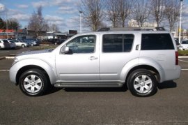 Nissan Pathfinder 2.5