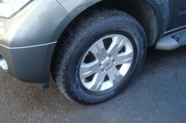 Nissan Pathfinder 2.5