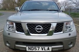 Nissan Pathfinder 2.5