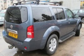Nissan Pathfinder 2.5