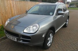 Porsche Cayenne  3.2