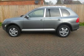 Porsche Cayenne  3.2