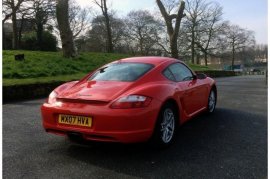 Porsche Cayman 2.7