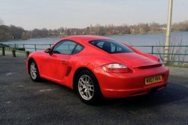 Porsche Cayman 2.7