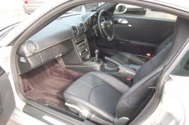 Porsche Cayman 2.7