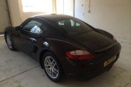 Porsche Cayman 2.7