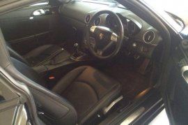 Porsche Cayman 2.7