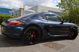 Porsche Cayman 2.7