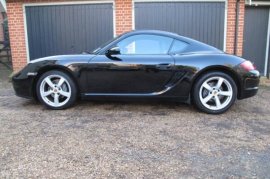 Porsche Cayman 2.7