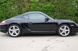 Porsche Cayman 2.7