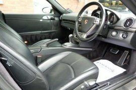 Porsche Cayman 2.7