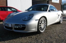 Porsche Cayman 2.7
