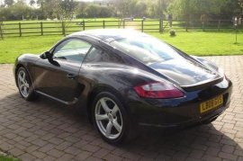 Porsche Cayman 2.7