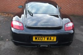 Porsche Cayman 2.7
