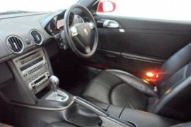Porsche Cayman 2.7