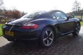 Porsche Cayman 2.7
