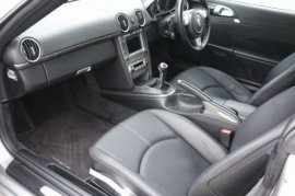 Porsche Cayman 2.7