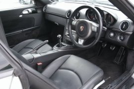 Porsche Cayman 2.7