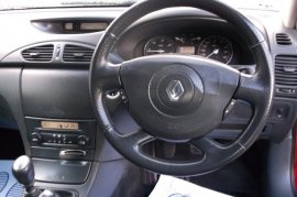 Renault Laguna 2.2