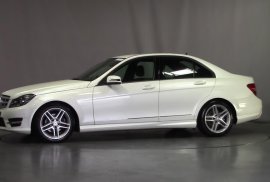 Mercedes-Benz C-Class C200