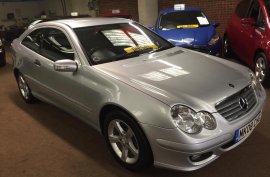 Mercedes-Benz C Class C200