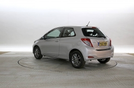  Toyota Yaris 1.0 Icon