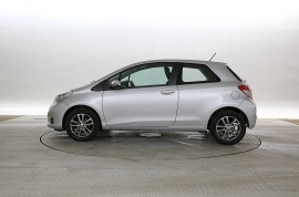  Toyota Yaris 1.0 Icon