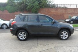 Toyota RAV4 2.0 VVT-i XT3 5dr