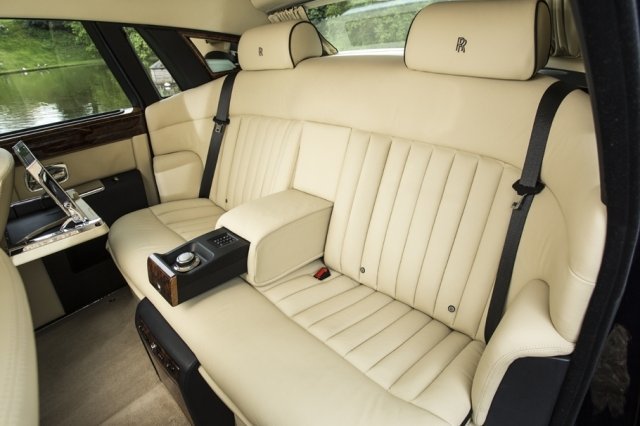 Rolls-Royce Phantom 4dr Auto 6.7