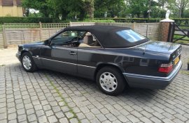 Mercedes-Benz E Class 3.2 E320