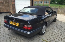 Mercedes-Benz E Class 3.2 E320