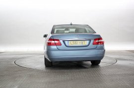Mercedes-Benz E220 2.2 CDi
