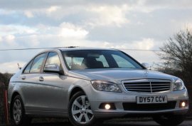 Mercedes-Benz C220