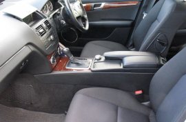 Mercedes-Benz C220