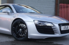 Audi R8 4.2
