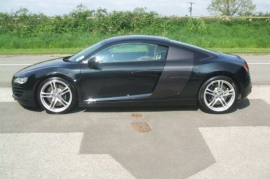Audi R8 4.2