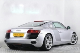 Audi R8 4.2
