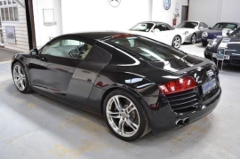 Audi R8 4.2