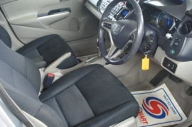 Honda Insight 1.3