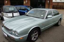 Jaguar XJ 4.0