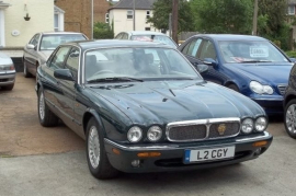 Jaguar XJ 3.2